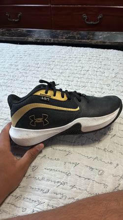 Under Armour Lockdown 7 Basketball Shoe Size 5y