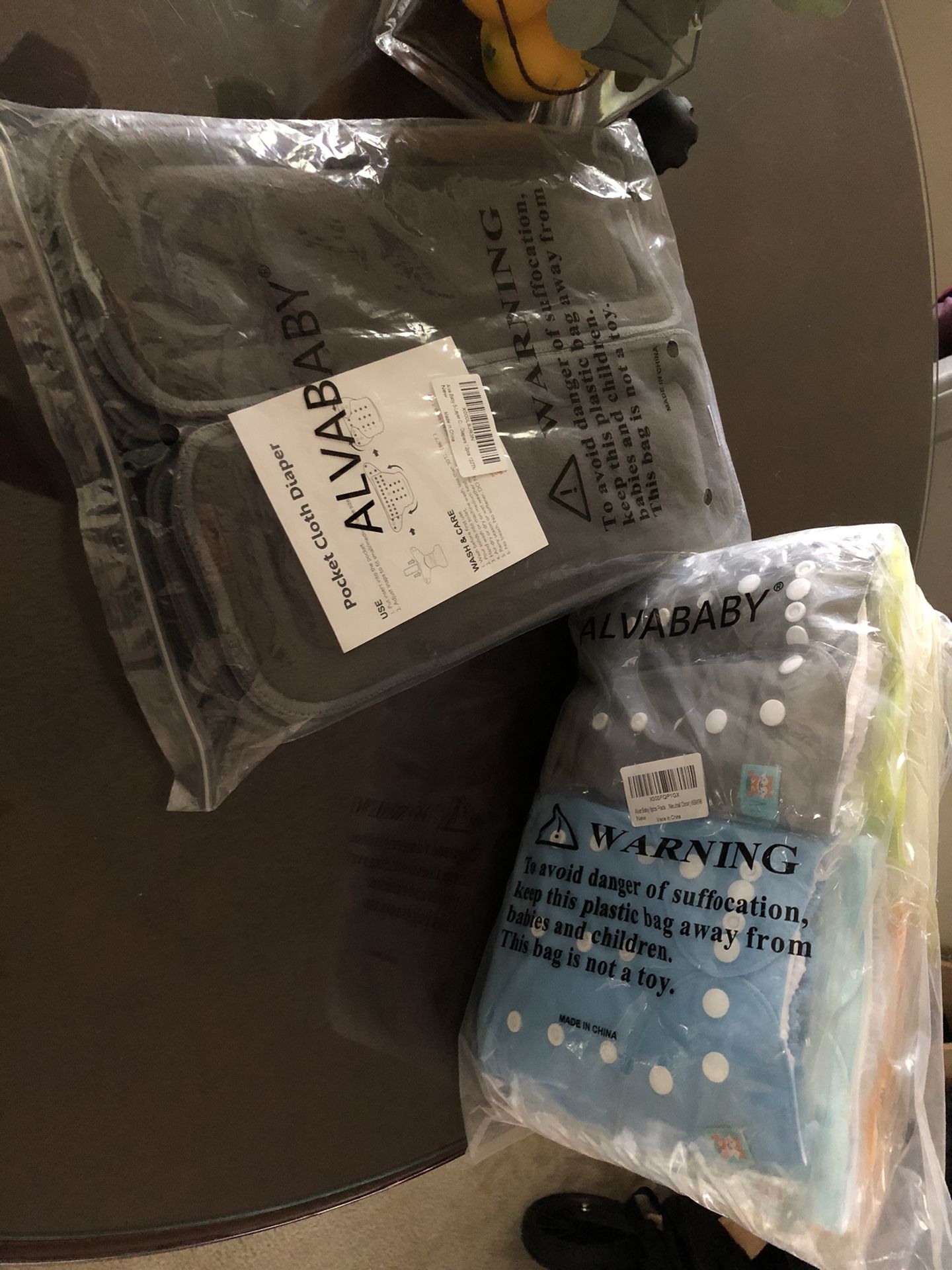 New! In Package Alva Baby Cloth Diapers And Charcoal Inserts