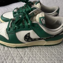 Authentic Lottery Dunks (9.5)