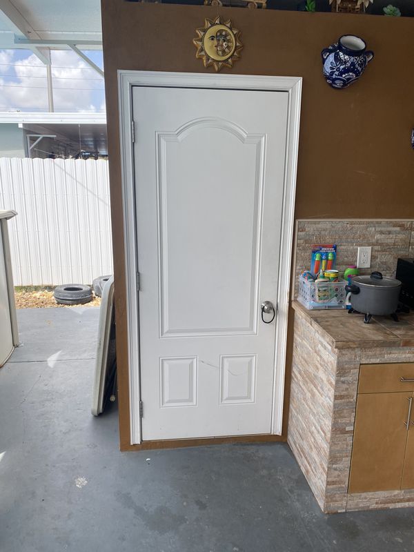 Exterior door for Sale in Hialeah, FL - OfferUp