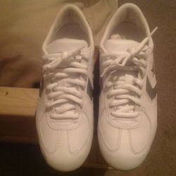 New woman's converse shoes