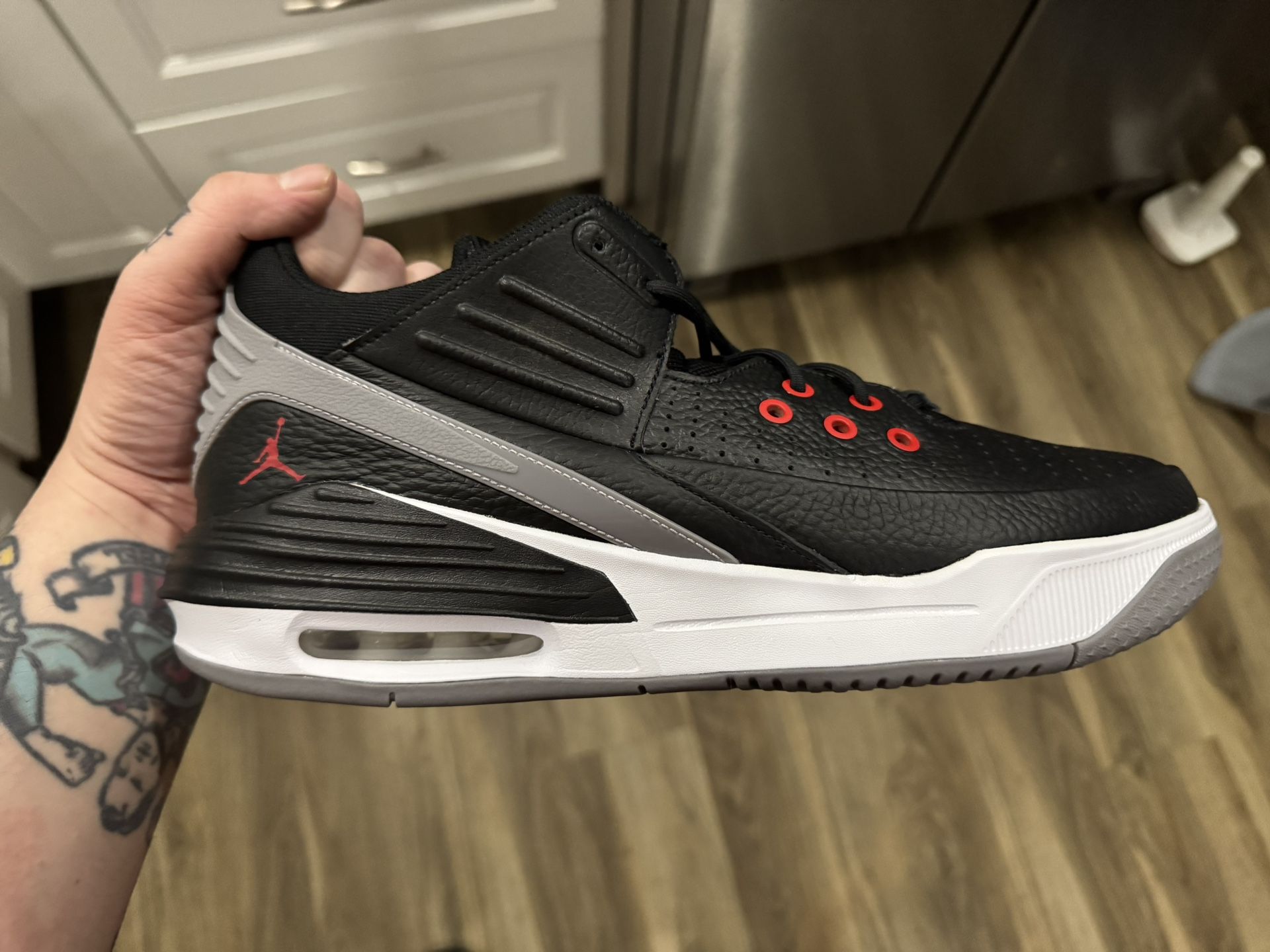 Nike Jordan Max Aura 5 Shoes Black Cement Red White DZ4353-061 Men's Size 13