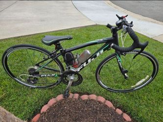 Fuji kids road bike