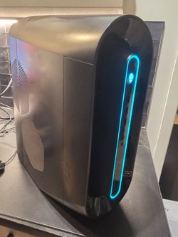 Alienware Aurora R10 Gaming PC - RTX 3070, Ryzen 7 5800X, 32GB RAM
