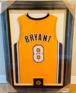 Kobe Bryant Signed #8 Lakers Jersey — 2000–2001 Finals Era | PSA/DNA Authenticated | Mitchell & Ness | Framed