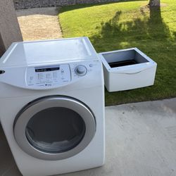 Washer/Dryer Pedestal White