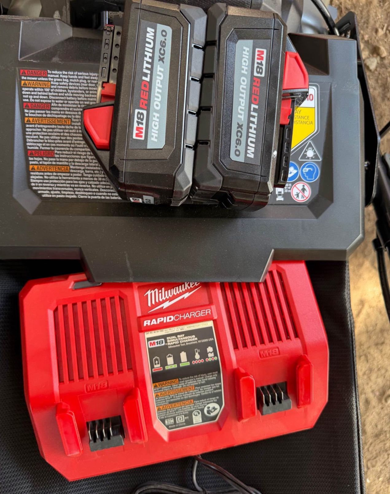 Milwaukee M18 FUEL 21in. Self-Propelled Dual Battery Mower Lithium-Ion High Output 6.0Ah Battery