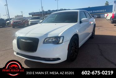 2018 Chrysler 300