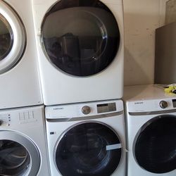  New Open Box Samsung Large Capacity Front Load Washer And Stackable Gas Dryer Set 