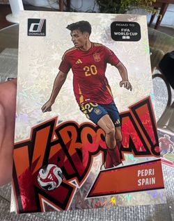 🔥 2025-26 Donruss Road to FIFA World Cup KABOOM! – Pedri (Oversized Insert) 🔥