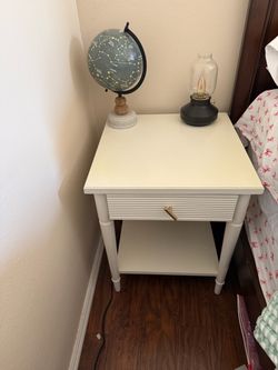 White Nightstand with Drawer and Shelf