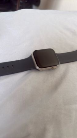 Apple Watch SE 2nd Gen 40mm