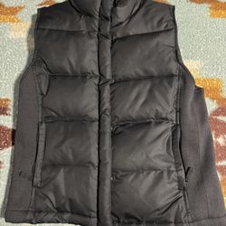 Women’s Puffer Vest