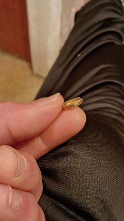 10k gold earring