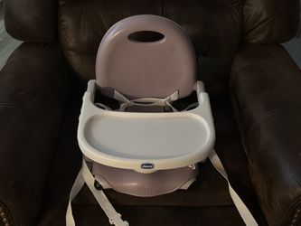 Chicco - Pocket -portable Foldable Legs Snack Chair - Great Deal 