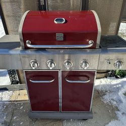 Kenmore 4 Burner Propane Gas Grill