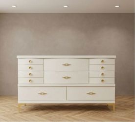 1960s Mid-Century Modern 8-drawer dresser from the Fashion Trend line by Johnson-Carper MCM