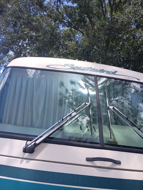 95 Southwind RV ( Model) LA 9000