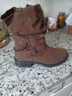 Brown Sued Woman's Boots