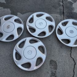 Toyota OE, New Hubcaps Wheel Covers 16"