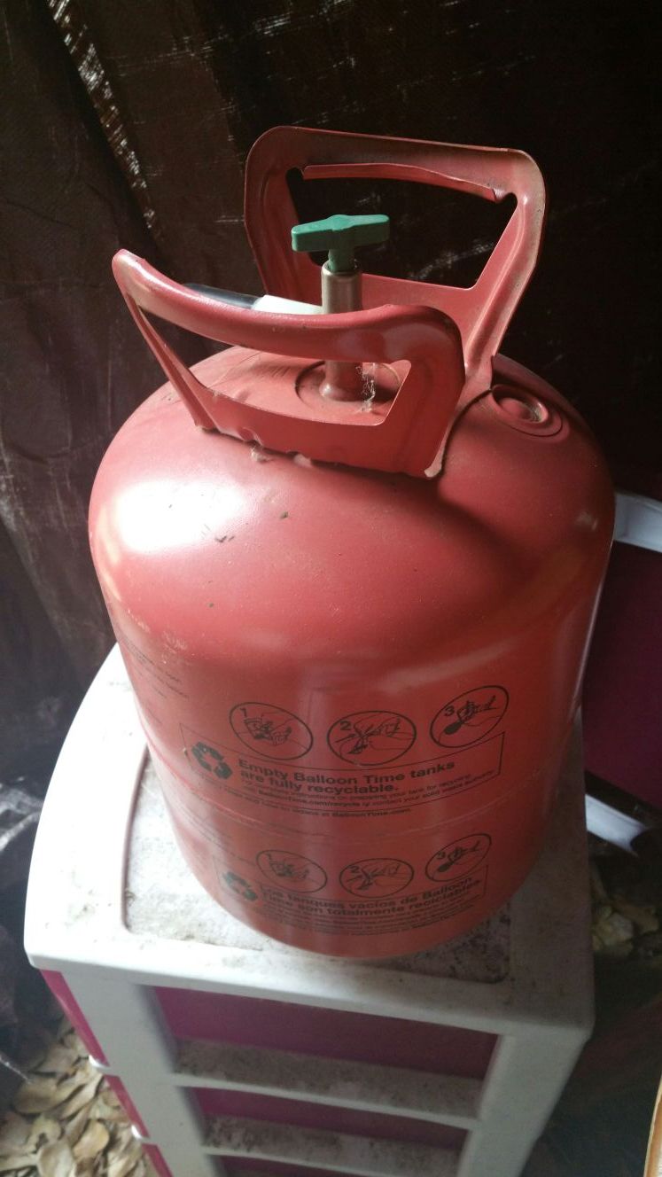 Helium tank