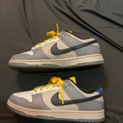 Nike Dunks Size 10.5