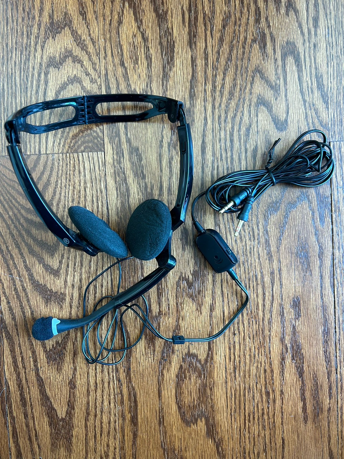 Plantronics Black Foldable Headset With Mic Wired With