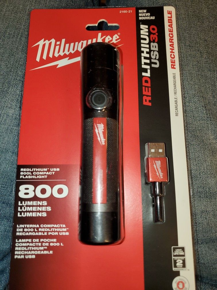 Milwaukee Rechargeable Flashlight