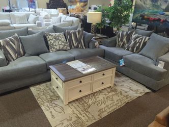 COUCH AND LOVESEAT SET MADE IN USA