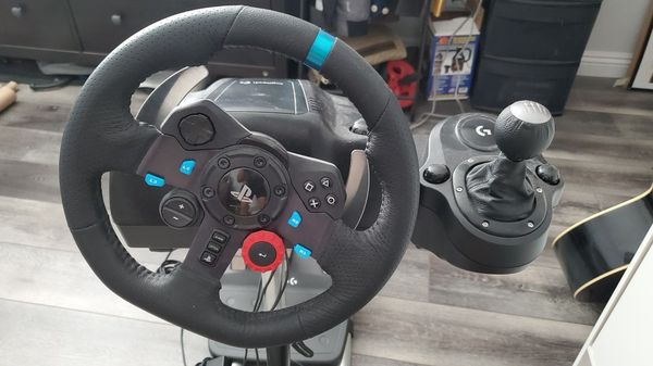 Logitech G29 PS4 Steering wheel with Manual Shifter and Mounting Stand