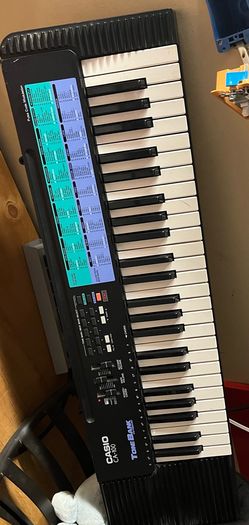 Piano keyboard