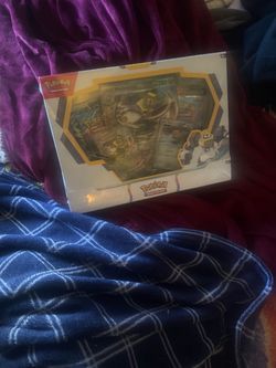 Pokémon TCG Melmetal Collection Box bundle