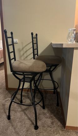Black Metal Bar Stools Set of 2