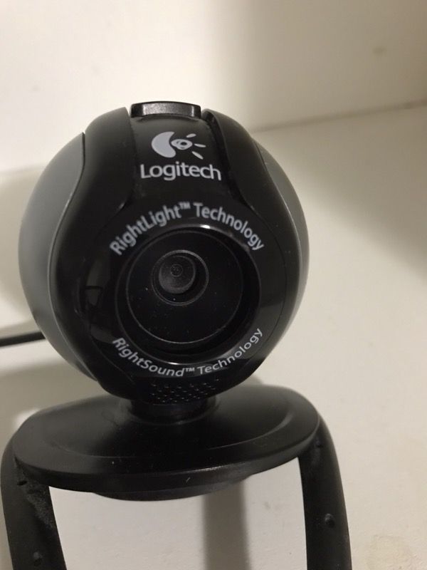 Logitech webcam Right light technology