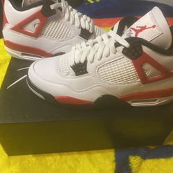 Military Red Size 10