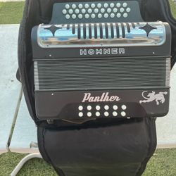 Hohner Panther