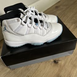 Jordan 11 Legend Blue