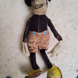 Extremely rare 1930.
Mickey mouse velvet doll