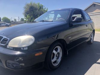 2001 daewoo Lanos 5 speed stick smog registered clean title 112,000 miles super clean priced to sell