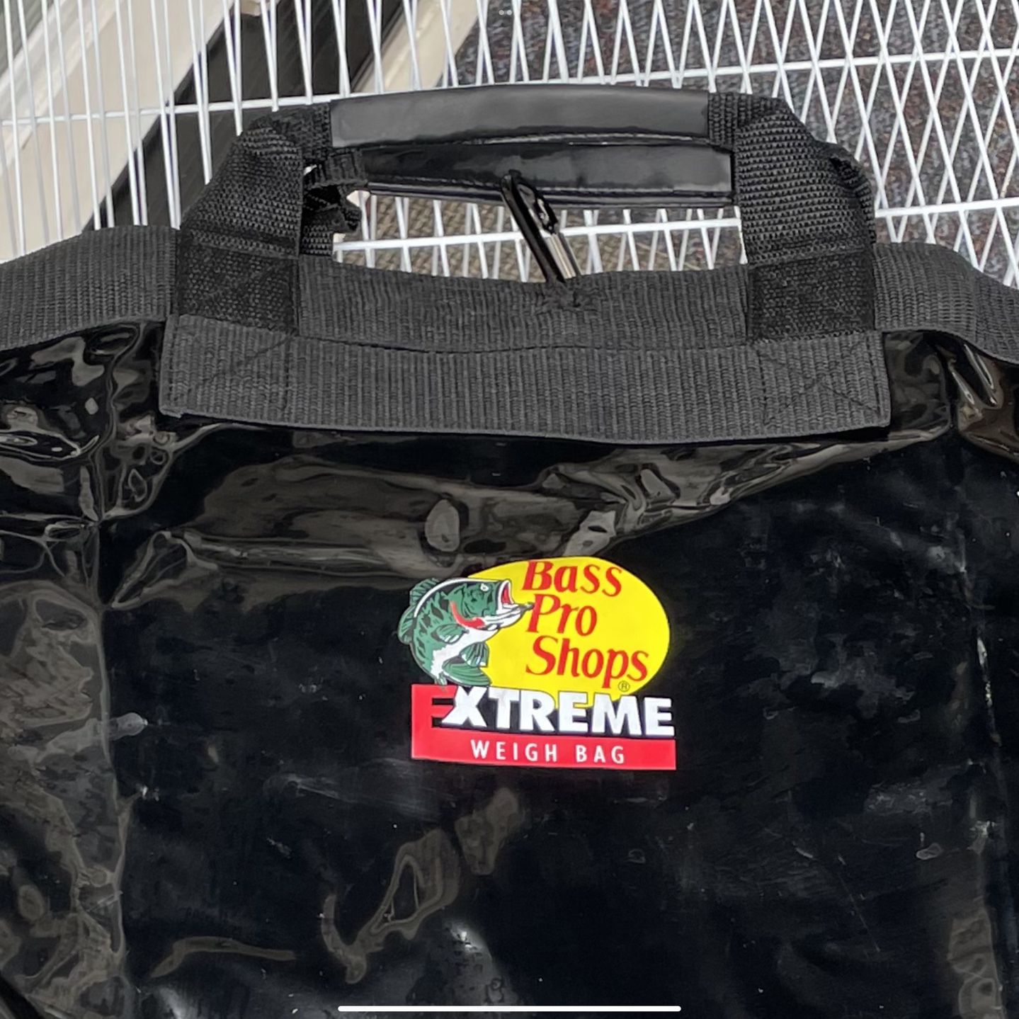 Bass Pro Shop Tournament Weigh Bag for Sale in Modesto, CA - OfferUp