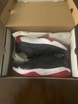 AIR JORDAN 11 CMFT LOW