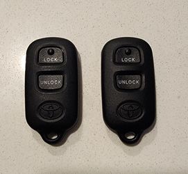 TOYOTA OEM 3 BUTTON KEYLESS ENTRY REMOTES PRE-OWNED MINT COND MODEL #GQ43VT14T