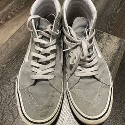 Men’s Vans Mid Top Skate Shoes 