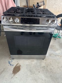 Kitchen stove