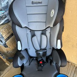 Baby trend harness car seat 