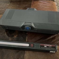 Cal Kestis light saber