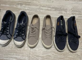 Women’s shoes-size 9