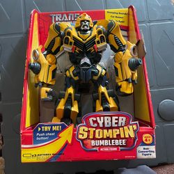Brand New “Cyber Stompin Bumblebee” Toy