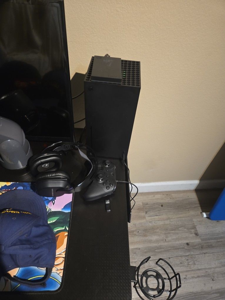 Xbox Series X AND Accessories