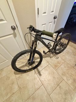 Giant Mountain Bike 26”
